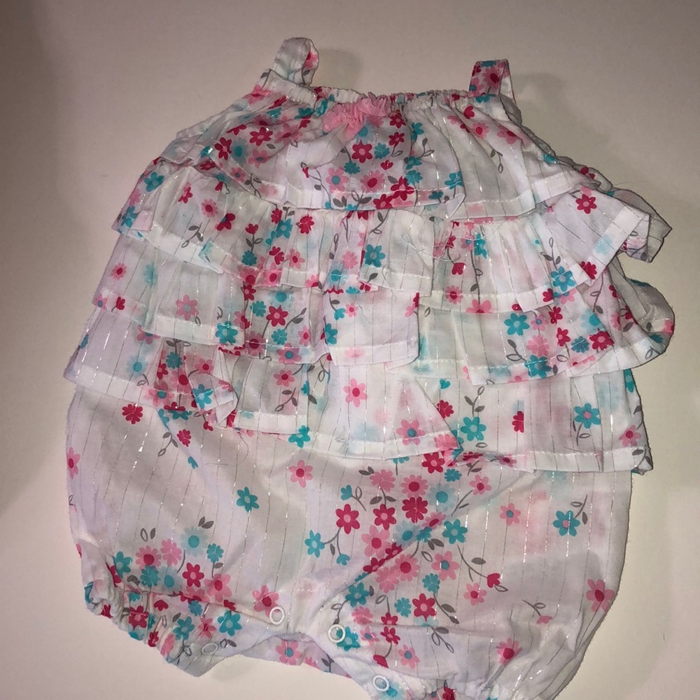 Pretty one piece with ruffles